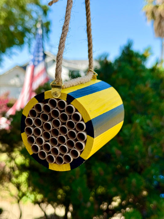 Buzz Barrel Bee Hotel